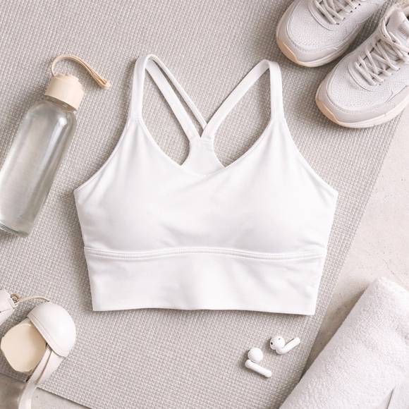 Define Your Inspiration White Spott Bra | Sculpt Fit Activewear - Picture 2 of 4